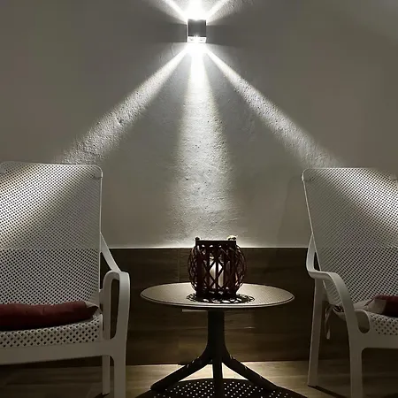 New Two Bedroom Apartment, Big Terrace & Sea View, דירה אדחה