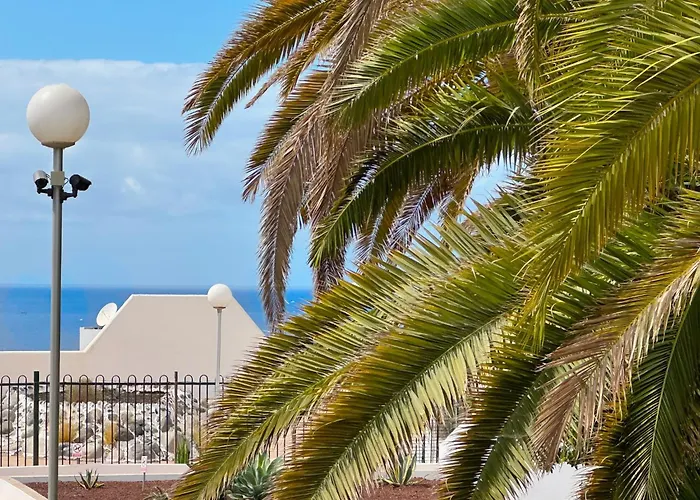 New Two Bedroom Apartment, Big Terrace & Sea View, Daire