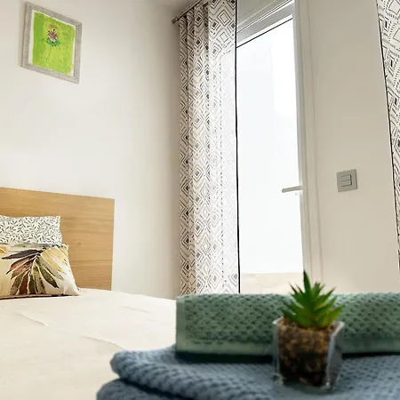 Апартаменты New Two Bedroom Apartment, Big Terrace & Sea View, *