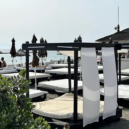Appartamento New Two Bedroom Apartment, Big Terrace & Sea View, *