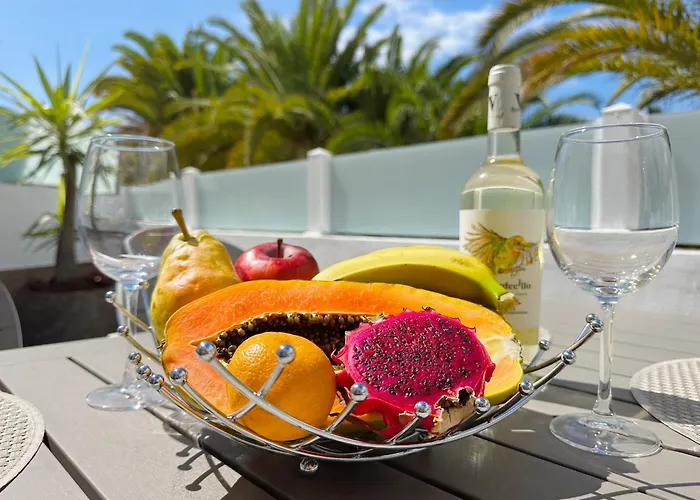 New Two Bedroom Apartment, Big Terrace & Sea View, Апартаменты Адехе