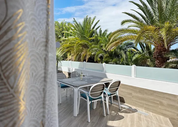 Апартаменты New Two Bedroom Apartment, Big Terrace & Sea View, Адехе